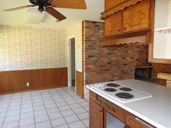 5th image of 6301 Winifred Dr