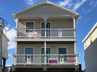 115 Howard St, Surfside Beach, TX 77541