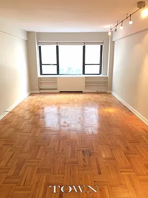 Rented by Town Residential | media 10