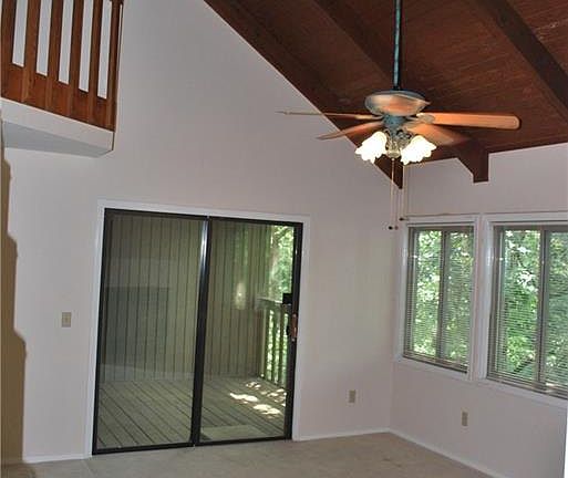 4th image of 4 Norwood Dr