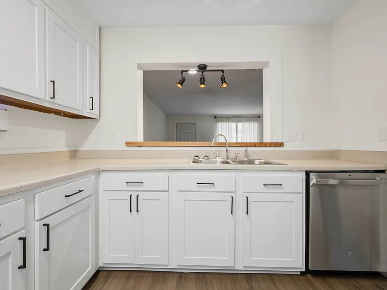 105 Steiner Rd — Photo 10