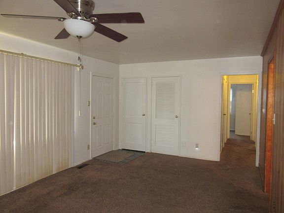 5th image of 3301 Welch Dr