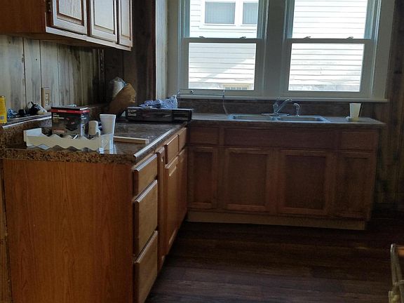 5th image of 2230 Orange Ave NW