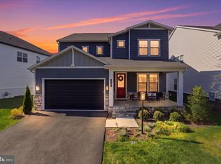 22773 Orchard Grove Dr, Ashburn, VA 20148
