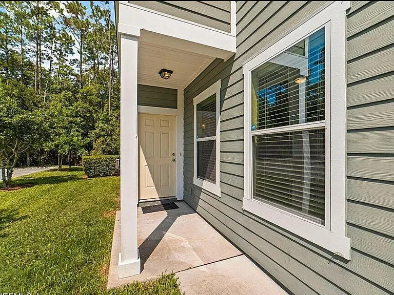 394 Servia Dr — Photo 8