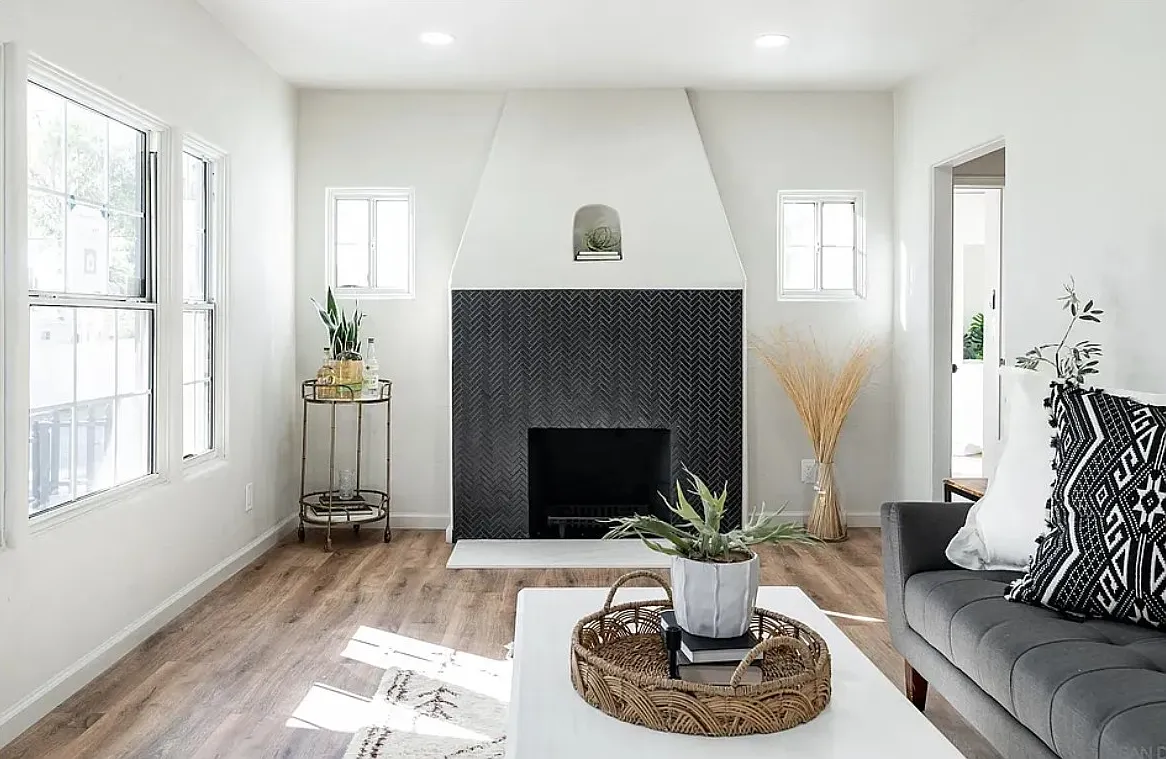 2 bed, 798 sqft, $3,500 — Photo 1