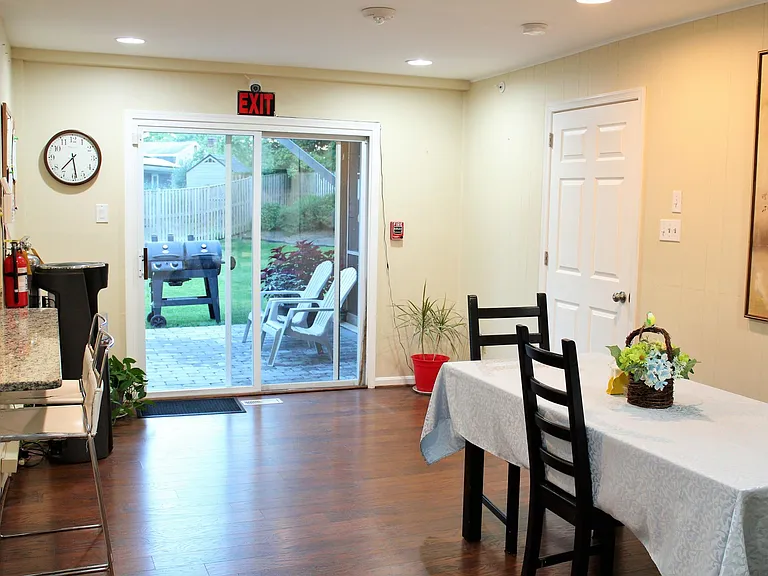 2804 Blazer Ct — Photo 11