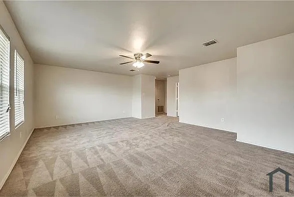 1109 Boxwood Dr — Photo 12
