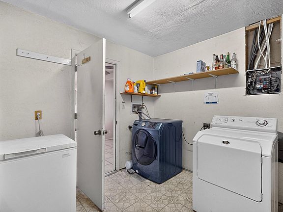 5th image of 1439 Loma Hermosa Ct NW