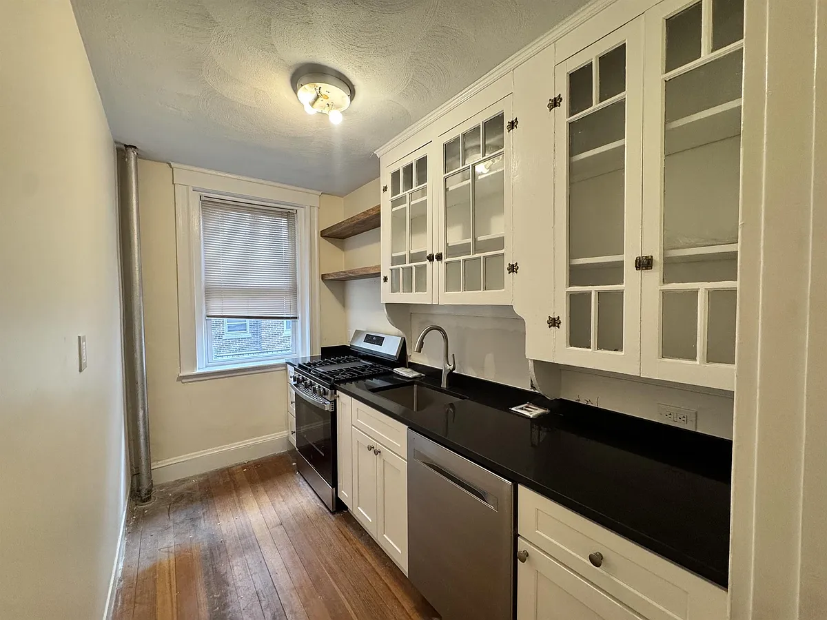 Building Photo - 15 Ellery St #4