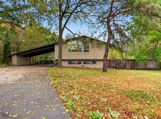 11 Edgewood Rd, Loyalist, ON K0H 1G0