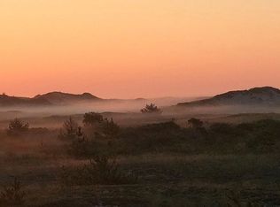 16 Dolphin Dr, Amagansett, NY 11930