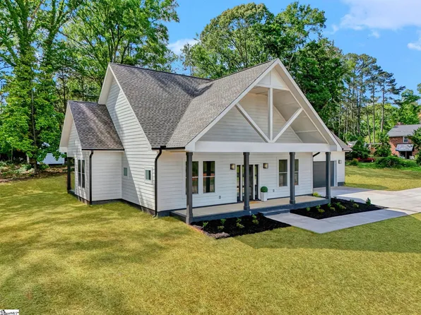 208 Pinehaven St, Laurens, SC 29360