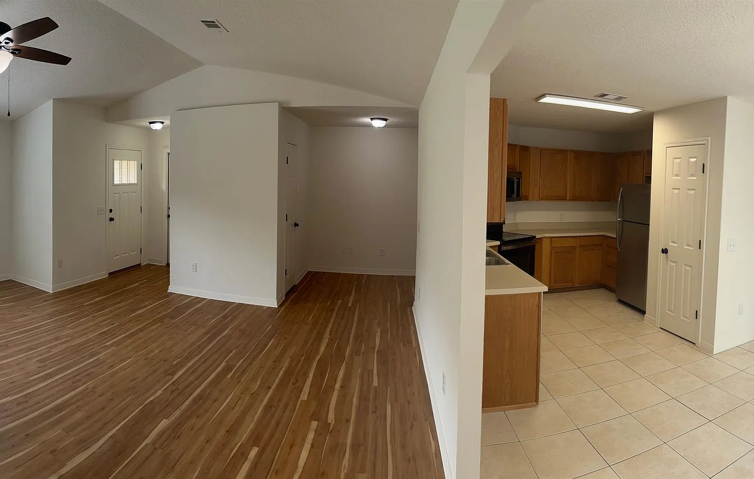 6043 Savannah - 6043 Savannah — Photo 3