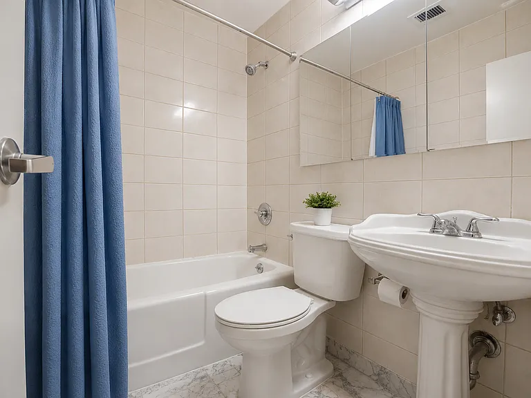 257 Water St #4C — Photo 6