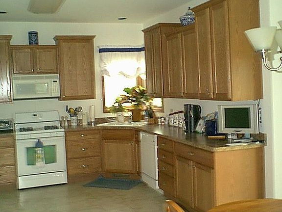 Upgraded 42"Cabinets