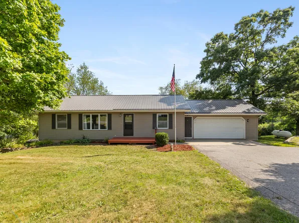 5265 Belding Rd, Belding, MI 48809