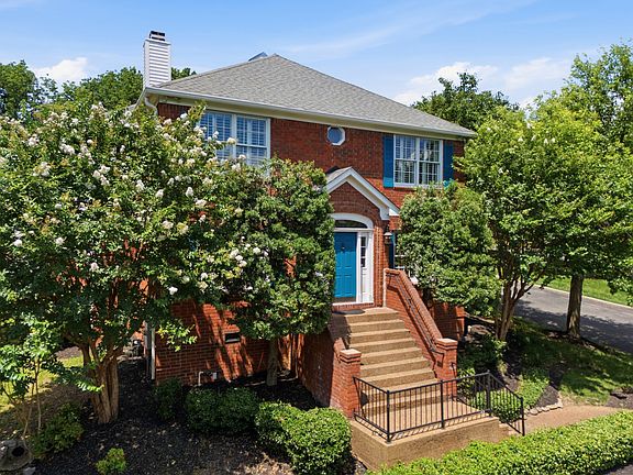 4th image of 72 Ravenwood Hills Cir