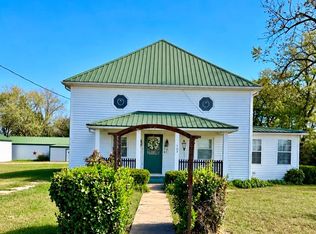 703 Withouse Dr, Belle, MO 65013
