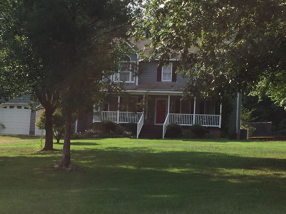 2nd image of 2308 Whispering Pines Dr