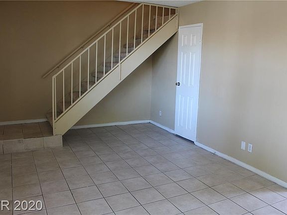 4th image of 3826 Surfrider Ln