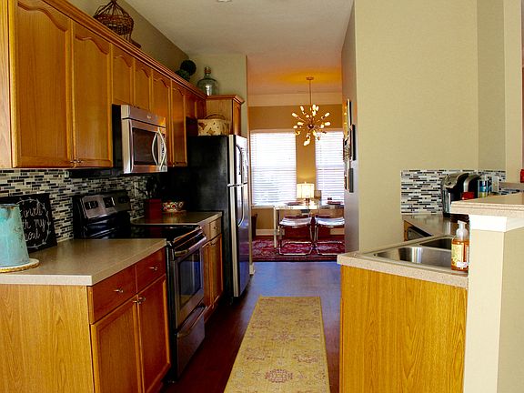 Open concept / stainless