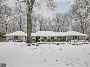 2045 Hermitage Hills Dr, Gambrills, MD 21054