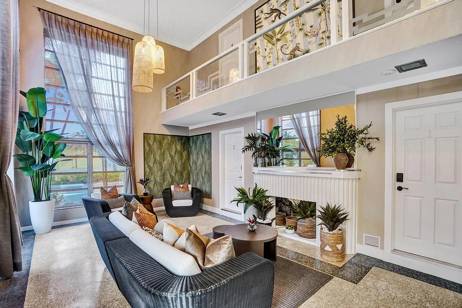 4 bed, 4.0 bath, $7,472 — Photo 2