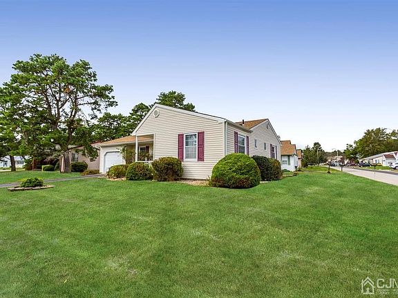 5th image of 48 Penwood Dr #55