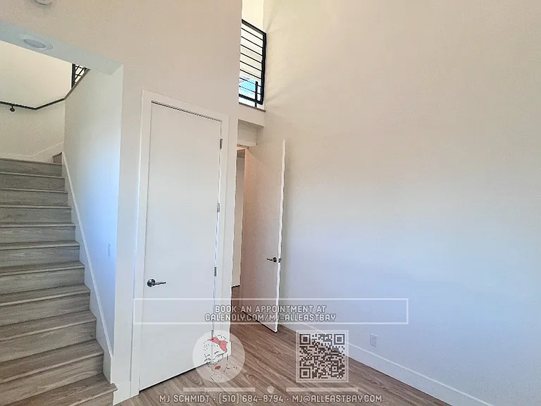 3253 Ettie St #4 — Photo 10