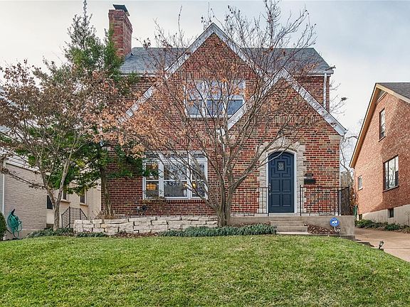 2nd image of 7726 Stanford Ave