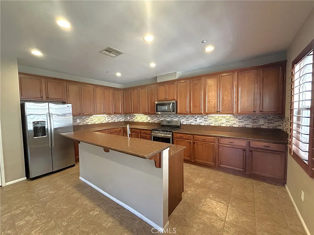 11450 Church St — Photo 3