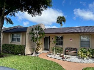 131 Lake Gloria Dr, West Palm Beach, FL 33411