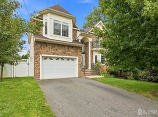 39 Hamilton Ave, Edison, NJ 08820