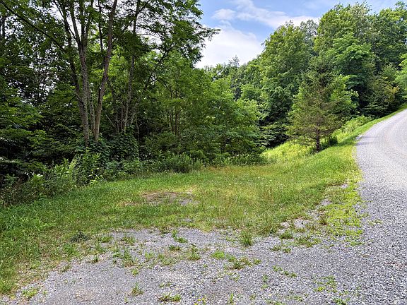 3rd image of 117 Northern Trl