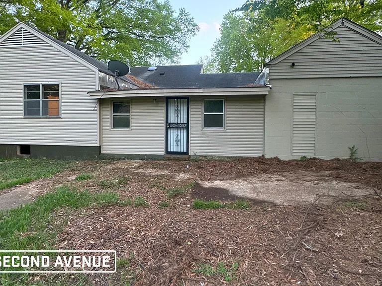 3030 McCool Ave — Photo 6