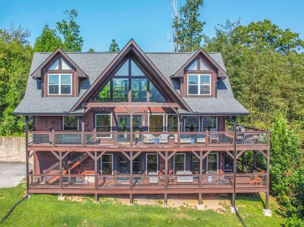 1219 Hemlock Dr, Gatlinburg, TN 37738