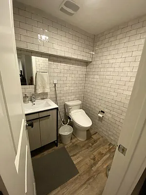 Rented by Lodger Corp | media 8