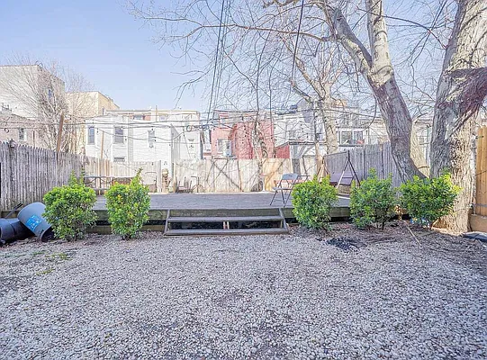 Rented by Hagstrom Management Inc | media 12