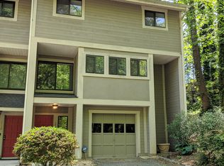 1714 Ironwood Rd, Atlanta, GA 30067