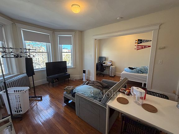 4th image of 5 Walbridge St APT 21