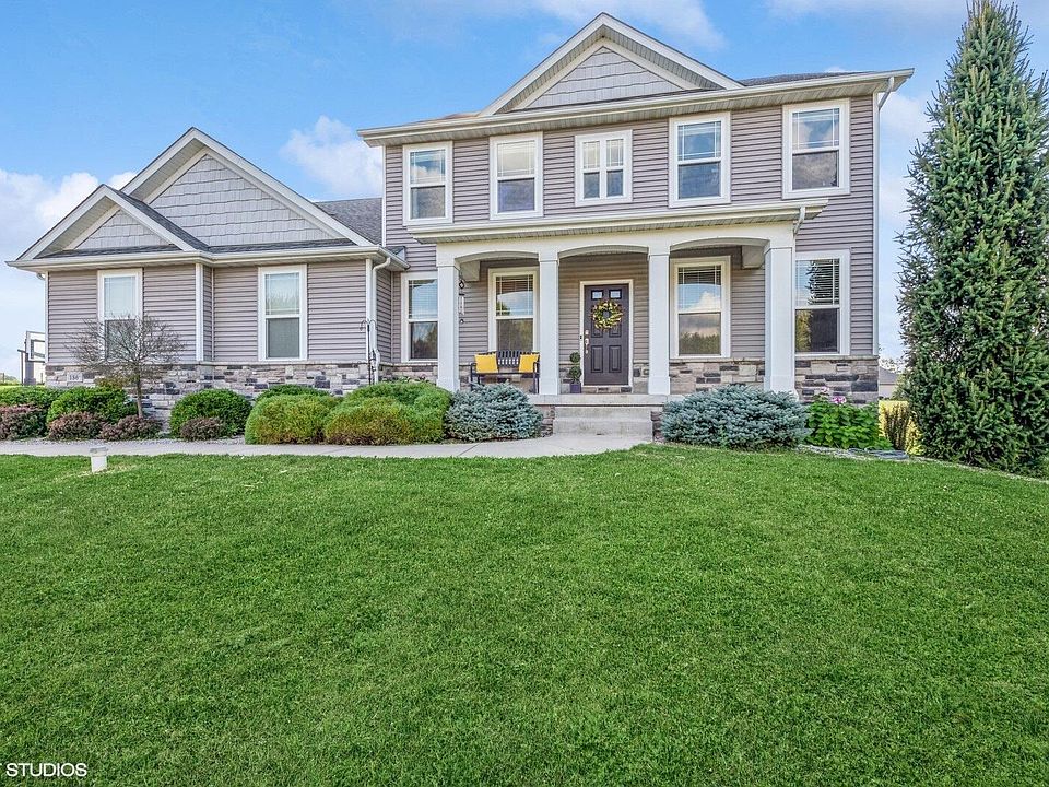 1st image of 186 Pheasant Ln