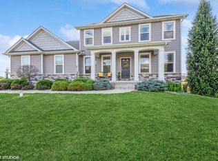 186 Pheasant Ln, Valparaiso, IN 46383