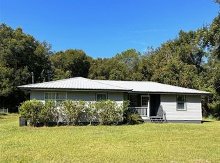 827 E Hillsborough Ave, Florahome, FL 32140