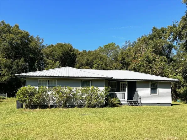 827 E Hillsborough Ave, Florahome, FL 32140