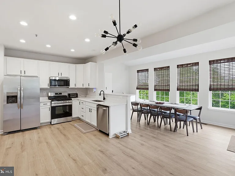 1908 Orchard Hill Dr — Photo 1