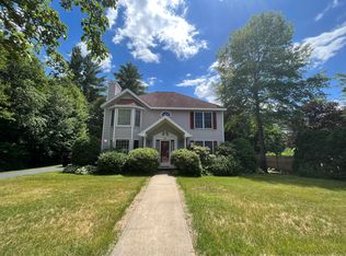 37 Evergreen Dr, Saratoga Springs, NY 12866