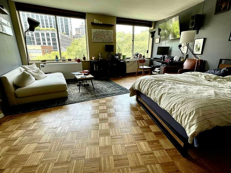 1st image of 303 Greenwich St #4C