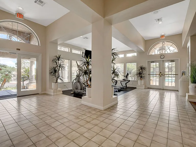 3120 Siena Cir — Photo 53