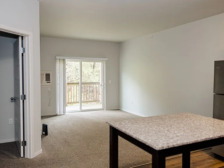 Kascade Place Apartments — Photo 79